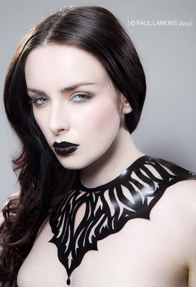 Latex Adrienne collar.
